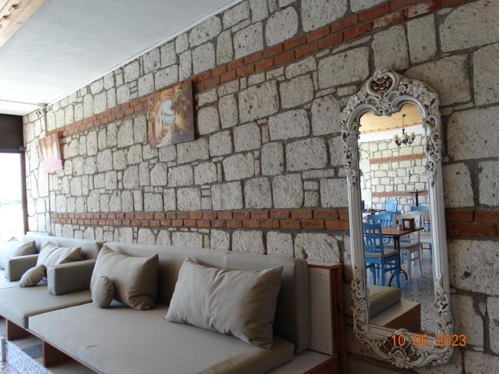 Surya Butik Hotel Alaçatı Luaran gambar